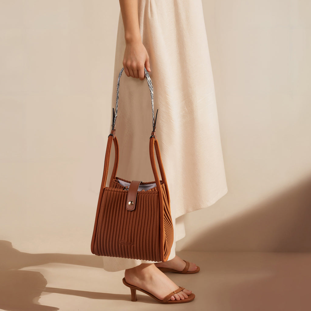 ONIMALS Wholesale Vertical Pleated Bucket Bags Bulk Available 2-Way Convertible Handbags Custom Logo Accepted for Boutiques